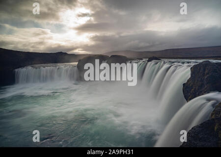 Cascate Godafoss nel nord del paese nella zona dell'altopiano in Islanda Foto Stock