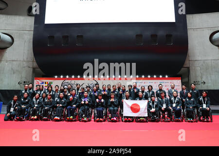 Tokyo, Giappone. 17 Nov, 2019. Giappone team group (JPN) Badminton : HULIC-DAIHATSU Giappone Para-Badminton International 2019 Cerimonia di premiazione al 1° Yoyogi palestra a Tokyo in Giappone . Credito: Giovanni Osada AFLO/sport/Alamy Live News Foto Stock