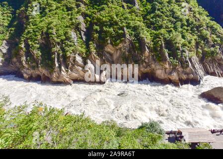 River Canyon di Tiger salta in gola in Shangri-La Foto Stock