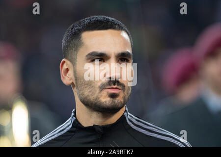 16 novembre 2019, Renania settentrionale-Vestfalia, Mönchengladbach: Calcio: Campionato Europeo di qualificazione, Germania - Bielorussia, fase di gruppo, gruppo c, IX Giornata in Borussia Park. La Germania Ilkay Gündogan prima del gioco. Foto: Federico Gambarini/dpa Foto Stock