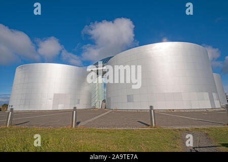 Serbatoi di accumulo dell'acqua calda nel palazzo Perlan in Reykjavik Islanda Foto Stock