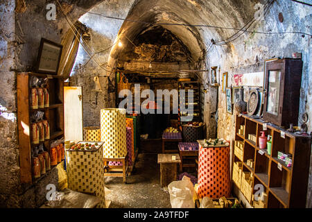 Sapone Sharkass (Il Savon Al Sharkass), Souk, Tripoli, Libano Foto Stock