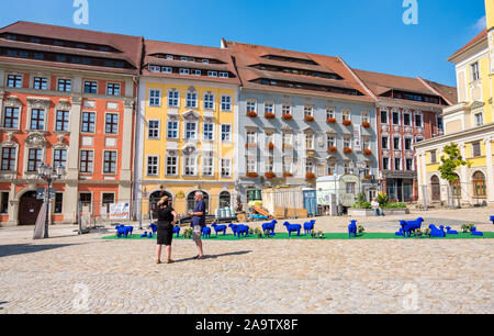 Bautzen, Germania - 1 Settembre 2019: installazione nella piazza di fronte al Municipio di Bautzen in Alta Lusazia sassone Foto Stock