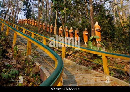 Phnom Sombok monastero buddista, vicino ad esempio Kampi e Kratie Krong (Kracheh), Cambogia del Sud-est asiatico Foto Stock