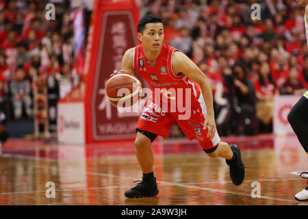 Funabashi Arena, Chiba, Giappone. 17 Nov, 2019. Yuki Togashi (jet), 17 novembre 2019 - Basket : 2019-20 B.LEGA B1 gioco tra getti di Chiba 76-81 Levanga Hokkaido a Funabashi Arena, Chiba, Giappone. Credito: YUTAKA AFLO/sport/Alamy Live News Foto Stock