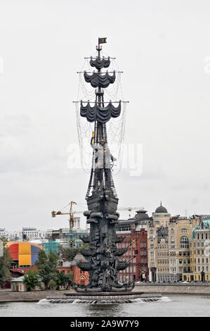 Pietro il Grande statua, fiume Moskva, Mosca, Russia Foto Stock