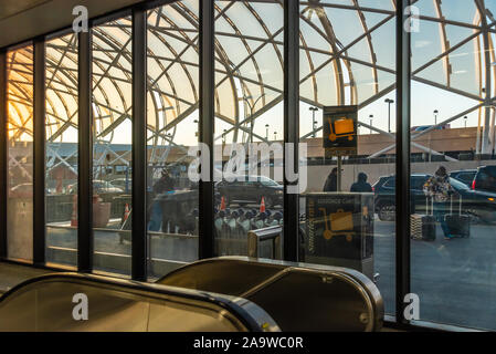 Aereoporto internazionale di Atlanta Hartsfield-Jackson Domestic Terminal Sud, servite da Delta Air Lines, in Atlanta, Georgia. (USA) Foto Stock