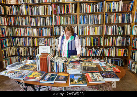 Miami Florida,Coral Gables,quindicesimo Street Books,usato,mostra case vendita,shopping shopper shopping negozi mercato mercati mercato di acquisto sellin Foto Stock