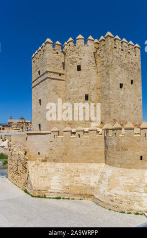 Città storica Porta Torre de Calahorra a Cordoba, Spagna Foto Stock