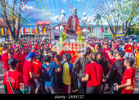 Partecipante al festival Higantes ad Angono Filippine Foto Stock
