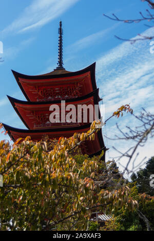 Pagoda a cinque piani sull'isola di Miyajima, Hiroshima Foto Stock