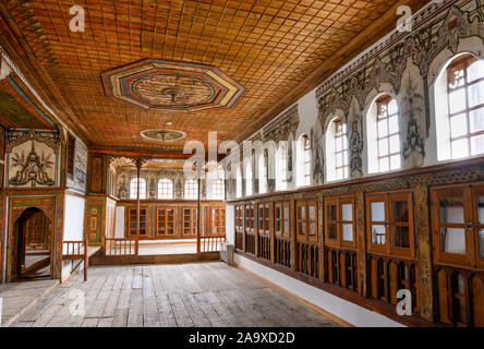 Decorazione di interni, degli inizi del XVIII cen. Tsiatsiara mansion, costruita in stile ottomano, che apparteneva alla Tsiatsiapas commercio delle pellicce famiglia. Kas Foto Stock