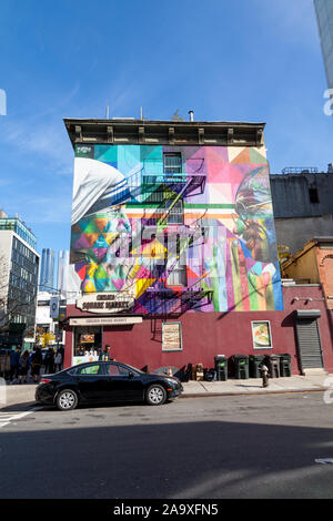 Madre Teresa e il Mahatma Gandhi "tolleranza" murale sulla 18th Street e la Tenth Avenue nel Quartiere di Chelsea di New York City, Stati Uniti d'America. Foto Stock