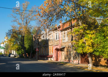 NIZHNY Novgorod, Russia - 28 settembre 2019: Vista di Sergievskaya street nel pomeriggio di caduta Foto Stock