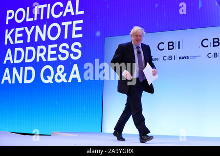 Primo ministro britannico, Boris Johnson fa un keynote discorso politico durante l annuale Confederazione dell'industria britannica (CBI) conferenza tenutasi a Londra. Foto Stock