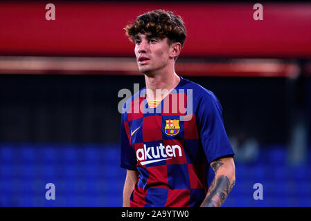 Barcellona - NOV 17: Alex Collado gioca in Seconda Divisione B match tra FC Barcelona B e UE Cornella a Johan Cruyff Stadium nel novembre 1 Foto Stock