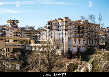 Veliko Tarnovo città, Bulgaria - 24 Marzo 2017. Tradizionale architettura bulgara nella vecchia città medievale area, Veliko Tarnovo città, Bulgaria Foto Stock