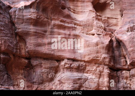 Petroglifi, Canyon Di Jabal Khazali, Area Protetta Di Wadi Rum, Governatorato Di Aqaba, Giordania, Medio Oriente Foto Stock