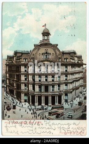 Cartolina illustrata di una New York Post office su una giornata impegnativa, New York City, creato da A. Loeffler, 1906. Dalla Biblioteca Pubblica di New York. () Foto Stock