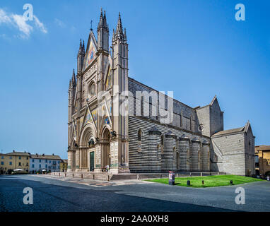 Il gotico toscano la facciata del Duomo di Orvieto, uno dei capolavori del tardo Medioevo, Orvieto, Umbria, Italia Foto Stock