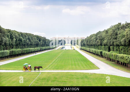 CASERTA, ITALIA - 12 luglio 2019: il Palazzo Reale di Caserta - ex residenza reale di Caserta del re di Napoli. Foto Stock