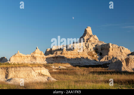 Ore del sorgere oltre buttes. Parco nazionale Badlands, Dakota del Sud, Stati Uniti d'America, di Dominique Braud/Dembinsky Foto Assoc Foto Stock