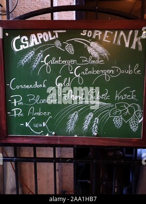 Menu nel ristorante ungherese di Budapest la cpital città di Ungheria Foto Stock