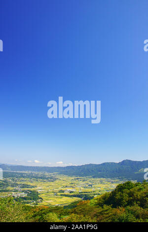 Villaggio Minamiaso da Tawara Yama Observatory Foto Stock