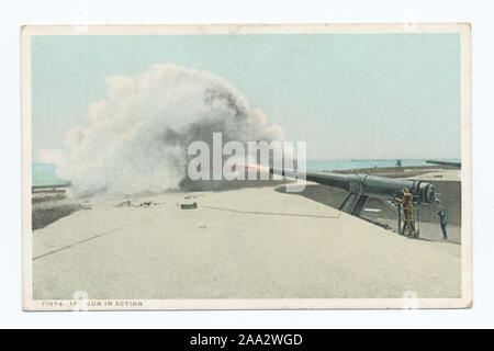 1913-1918, emesso attraverso 1930. Ha iniziato il " Contratto " Questioni, schede prodotte per i musei e le altre organizzazioni.; 12 la pistola in azione, Navale Foto Stock