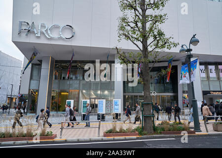 Shibuya PARCO department store e complesso per lo shopping è svelato durante una anteprima stampa a Tokyo in Giappone il 19 novembre 2019. Il complesso sarà aperto al pubblico il 22 novembre 2019. Credito: AFLO/Alamy Live News Foto Stock