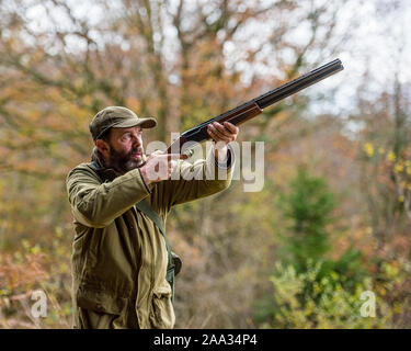 Hunter caccia agli uccelli Foto Stock