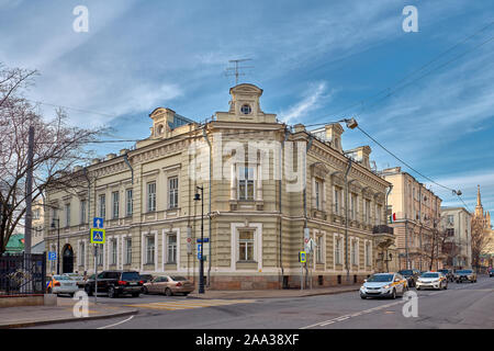 Il palazzo del mercante di Mosca del primo guild A.I. Nosenkov, costruito nel 1887, attualmente l'edificio ospita la ungherese centro culturale Foto Stock