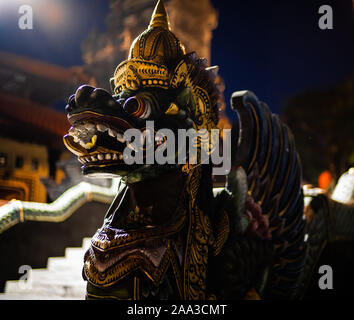 Statua in dal Tempio Tanah Lot, Bali Indonesia Foto Stock