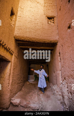 Uomo ci accoglie, Marocco, arabo benvenuti Foto Stock