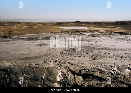 I vulcani di fango di Gobustan, Azerbaigian. Foto Stock