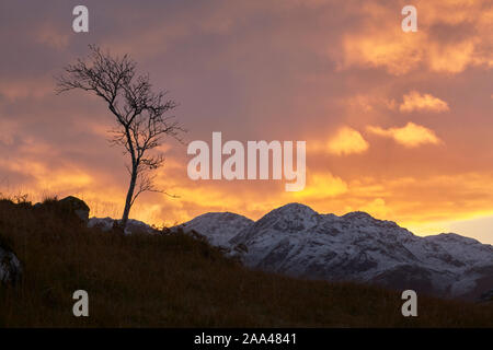 Tramonto nelle Highlands scozzesi Foto Stock