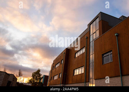 Sunrise presso l'edificio clinico sul Sutton Bonington Campus dell'Università di Nottingham, Loughborough LEICESTERSHIRE REGNO UNITO Inghilterra Foto Stock