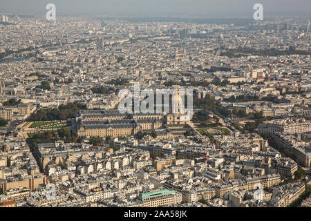 Vista di Parigi dalla Torre Eiffel Foto Stock