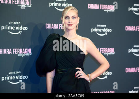 Chiara Ferragni frequentando la première di 'Chiara Ferragni Unposted' Auditorium Conciliazione a Roma Foto Stock