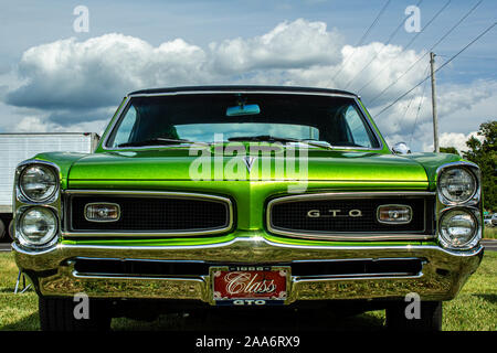 Green GTO a una mostra di auto Foto Stock