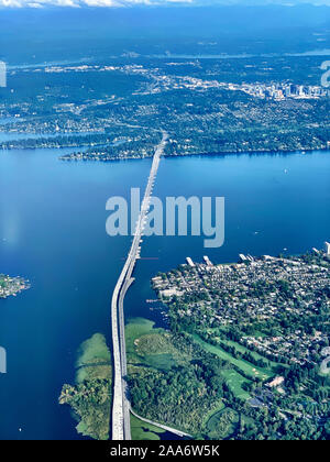 Una foto aerea del nuovo punto di Evergreen ponte galleggiante Foto Stock