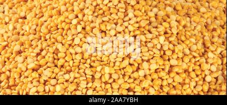 Split Cece anche sapere come Chana Dal, giallo Chana piselli spezzati, essiccato Ceci Lenticchie o Toor Dal - taxtures - Immagine Foto Stock