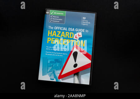 Percezione del pericolo di guida pratica di test dvd da guida per gli Standard Agency, Regno Unito Foto Stock