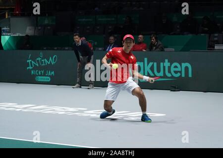 Madrid, Spagna. Xx Nov, 2019. Nishioka in azione durante il giorno 3 del 2019 Davis Cup presso la Caja Magica il 20 novembre 2019 a Madrid, Spagna David/Cordon Premere Credito: CORDON PREMERE/Alamy Live News Foto Stock