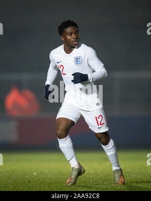 High Wycombe, Regno Unito. Xix Nov, 2019. Tariq Lamptey (Chelsea) di Inghilterra U20 durante la partita internazionale tra Inghilterra U20 e Islanda U21 presso Adams Park, High Wycombe, in Inghilterra il 19 novembre 2019. Foto di Andy Rowland. Credito: prime immagini multimediali/Alamy Live News Foto Stock