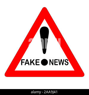 Fake News cartello stradale isolato su bianco Foto Stock