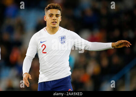 Doetinchem, Paesi Bassi. 31 ott 2019. DOETINCHEM, 19-11-2019, Stadio de Vijverberg, stagione 2019/2020, amichevole, Inghilterra player U21 Max Aarons durante il match Jong Oranje - Jong Engeland Credito: Pro scatti/Alamy Live News Foto Stock