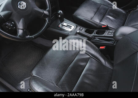 Per interni auto, parte dei sedili anteriori, chiudi Foto stock - Alamy