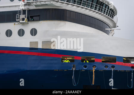 Hirtshals, Danimarca, 20 Novembre 2019: la porta della società Colorline e arrivo dei traghetti in Danimarca Foto Stock