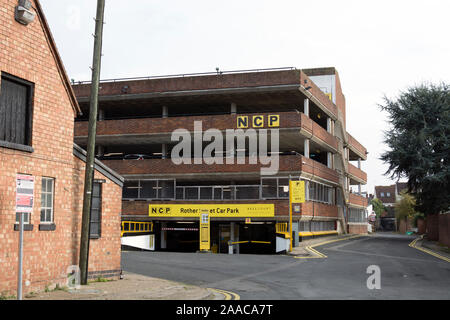 Rother Street NCP parcheggio multipiano, Stratford-upon-Avon, Warwickshire, Regno Unito Foto Stock